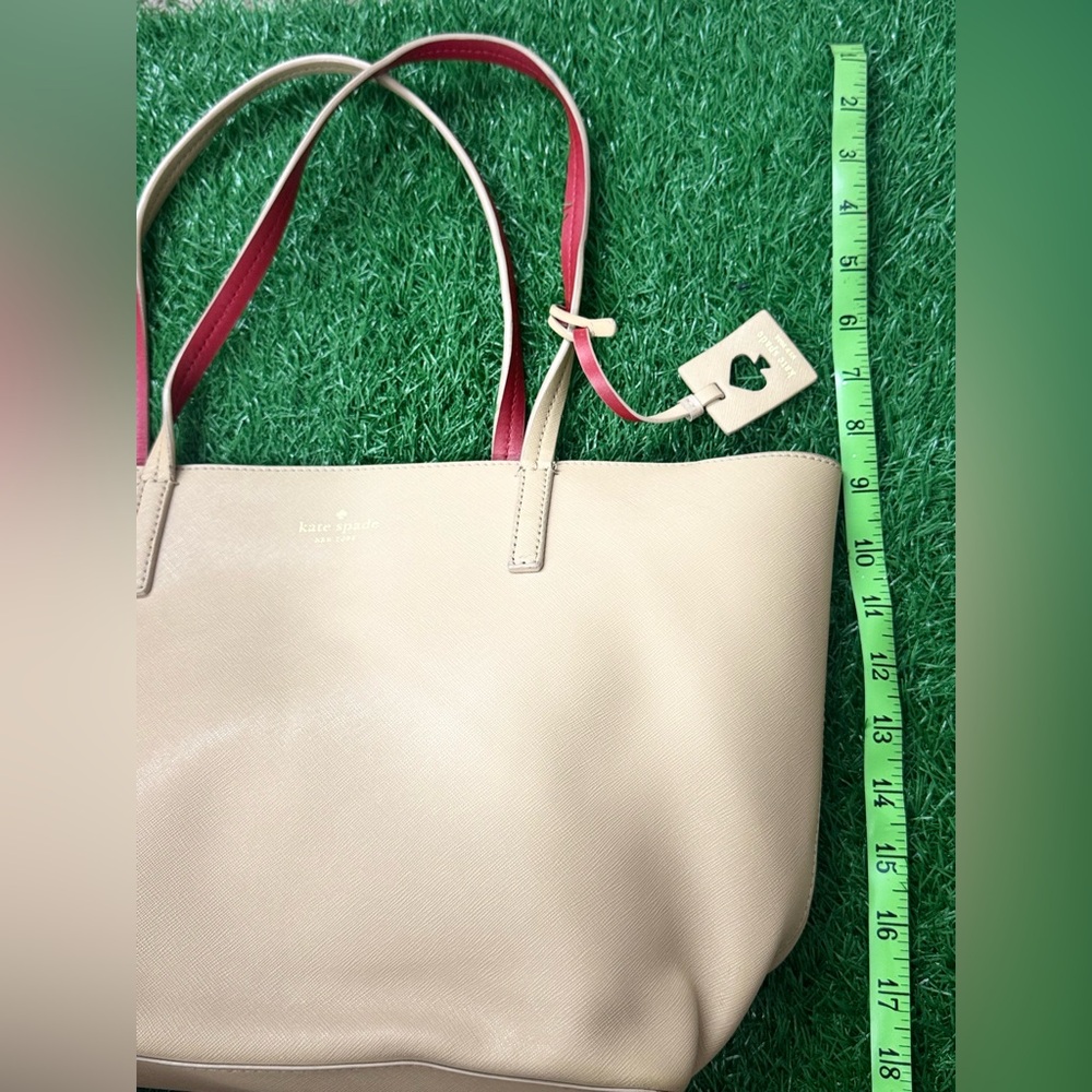 Kate Spade Beige Handbag‎ - Picture 2 of 7
